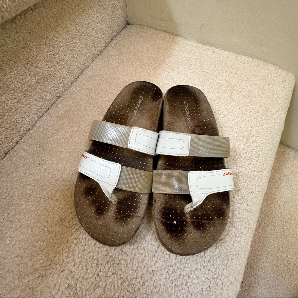 DKNY Dual-Tone Slide Sandals 6